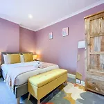 Lively & Energetic 2Br On The Royal Mile