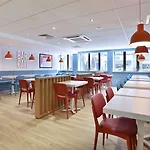 Travelodge Edinburgh Central