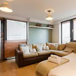 Modern Flat In The Middle Of Old Town