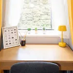 Stylish Apartment In Edinburgh 5 Beds 3 Bedrooms