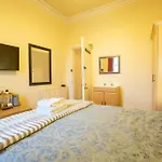 Sailte House
