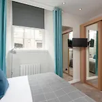 Atholl Apartments