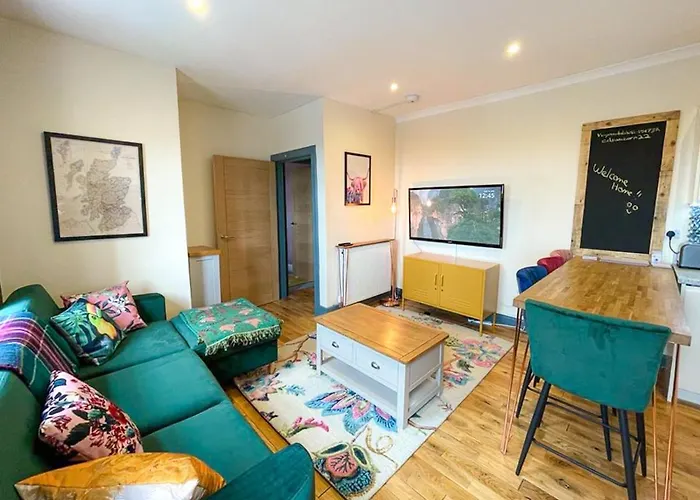 Lively & Energetic 2Br On The Royal Mile
