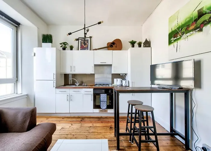 Artsy&Modern 1BR Home in Abbeyhill