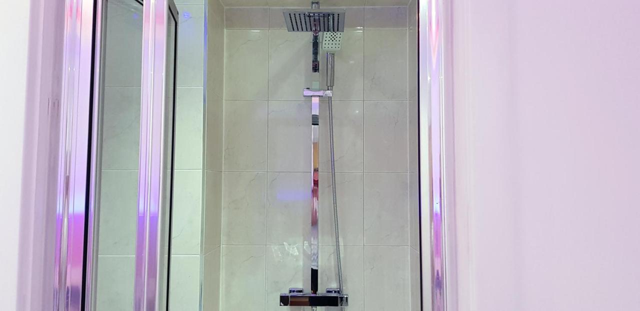 Aparthotel Crosskeys 双金匙公寓 Edinburgh