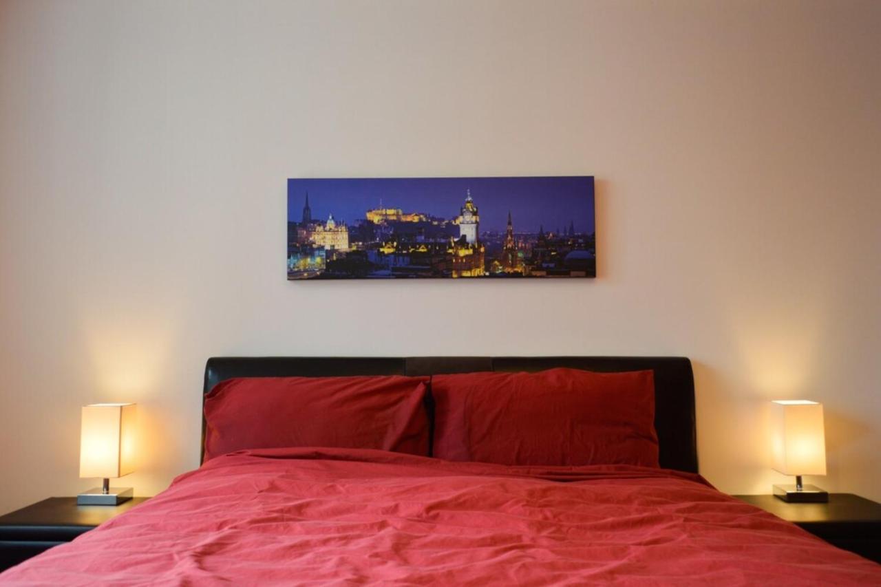 Apartment Modern 2 Bedroom Property In Central Edinburgh