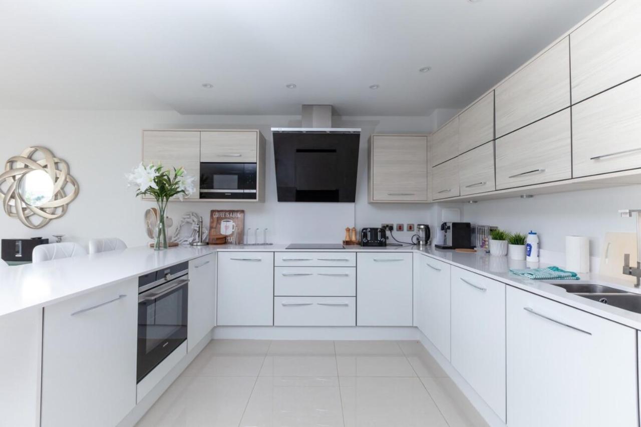 Apartment Luxurious - Sleeps 6 Edinburgh