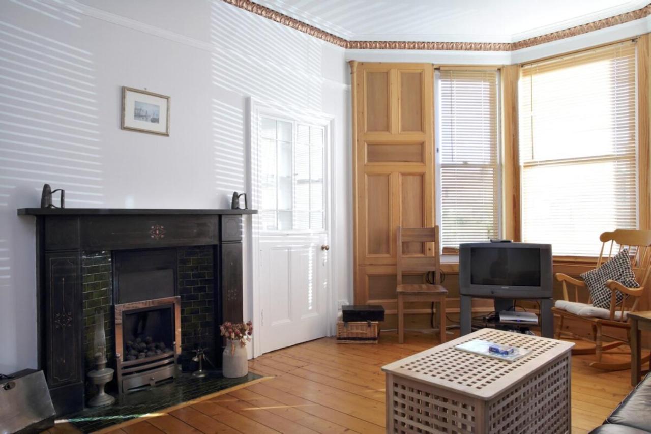 Apartment And Spacious 2 Bedroom Flat With Garden Edinburgh