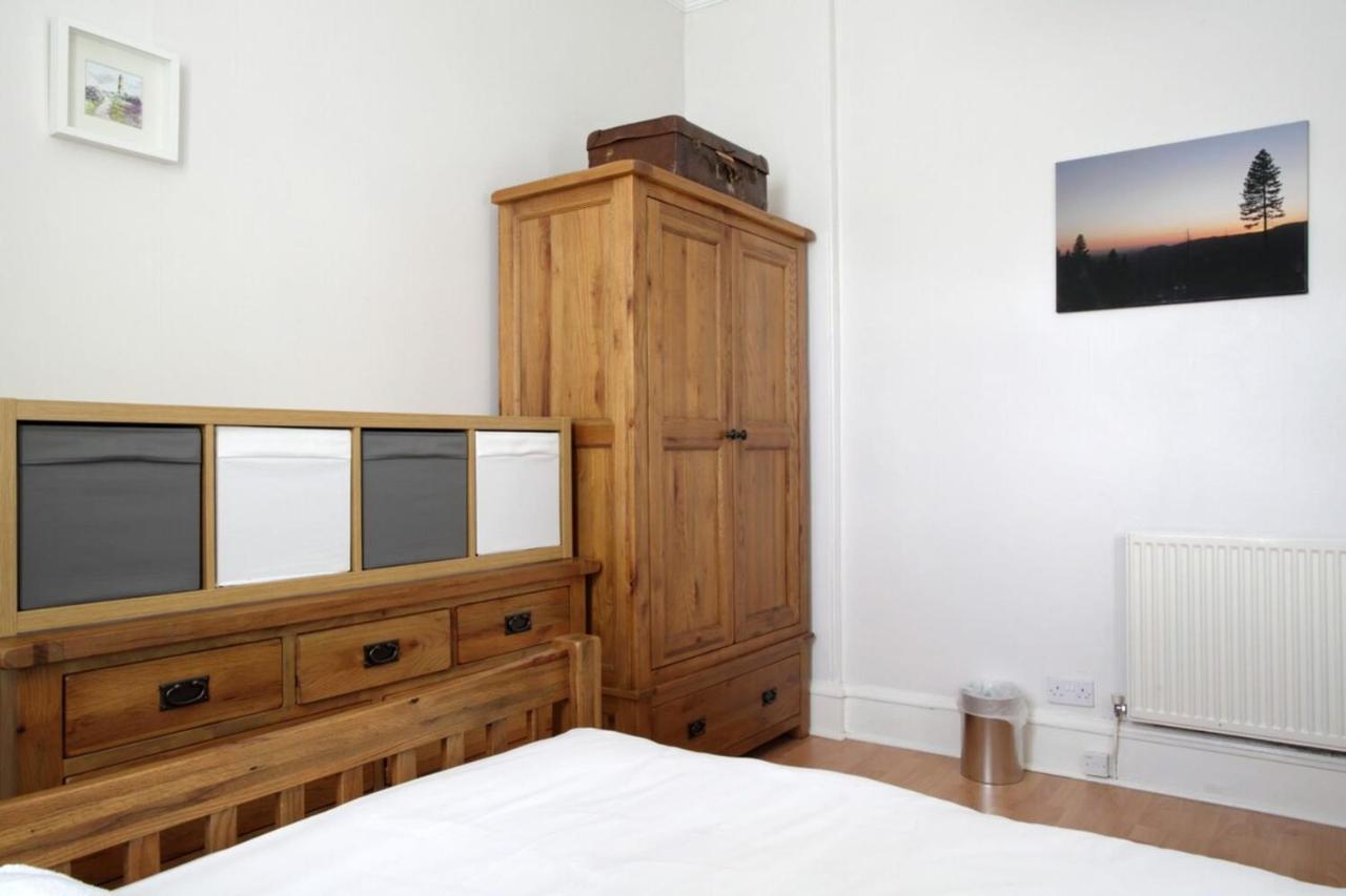 Apartment And Spacious 2 Bedroom Flat With Garden Edinburgh