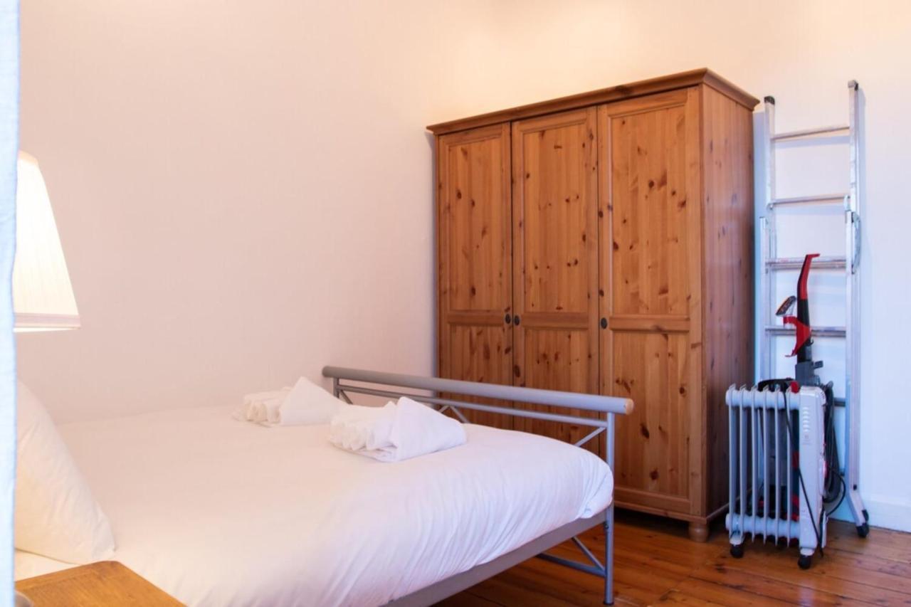 2 Bedroom Property Near Old Town And Grassmarket *