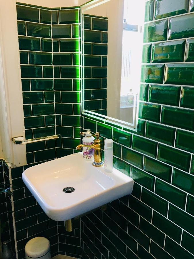 Apartment Good Times Elm Row Centre