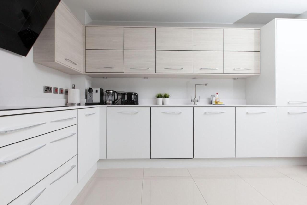 Apartment Luxurious - Sleeps 6