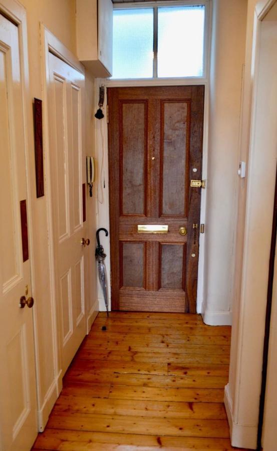 Central And Homely One Bedroom Flat Apartment *