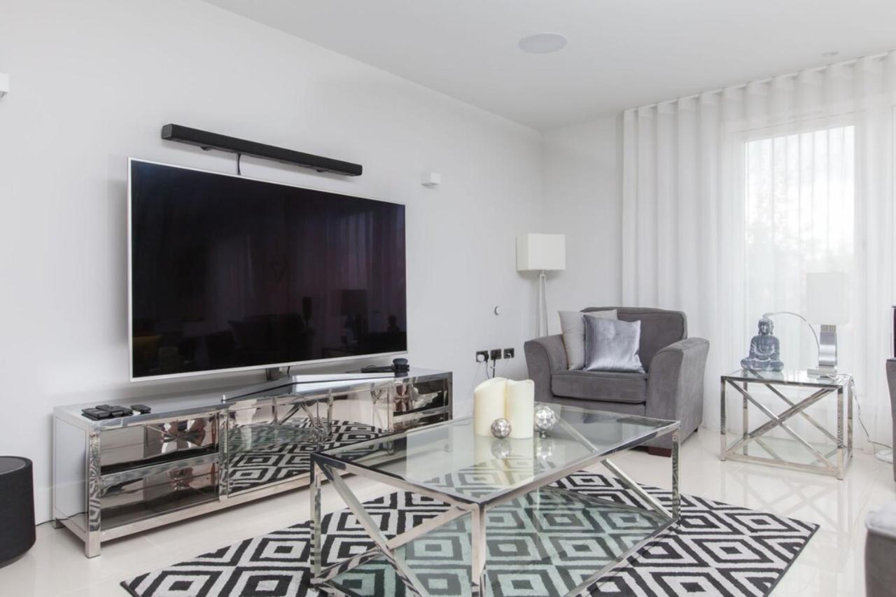 Luxurious - Sleeps 6 Apartment Edinburgh