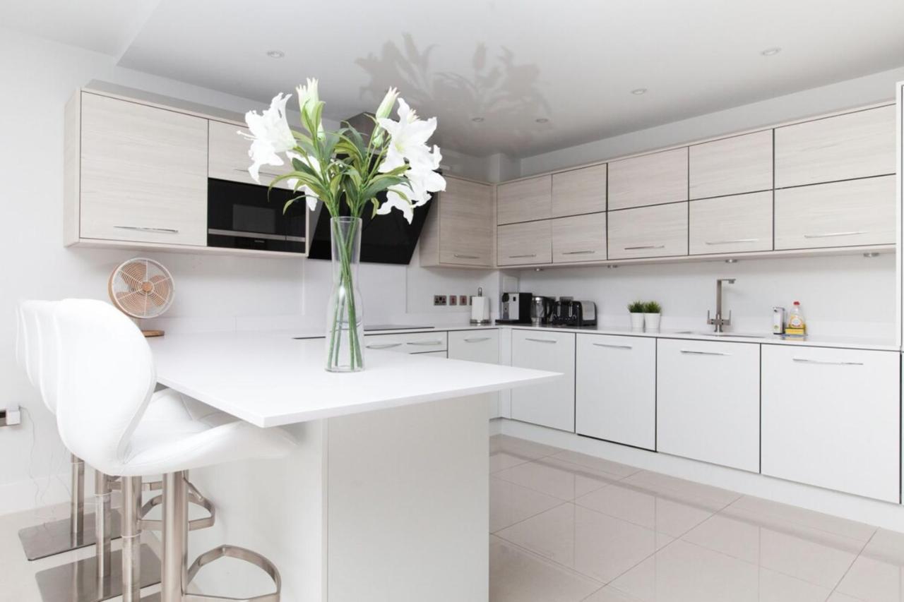 Luxurious - Sleeps 6 * Edinburgh