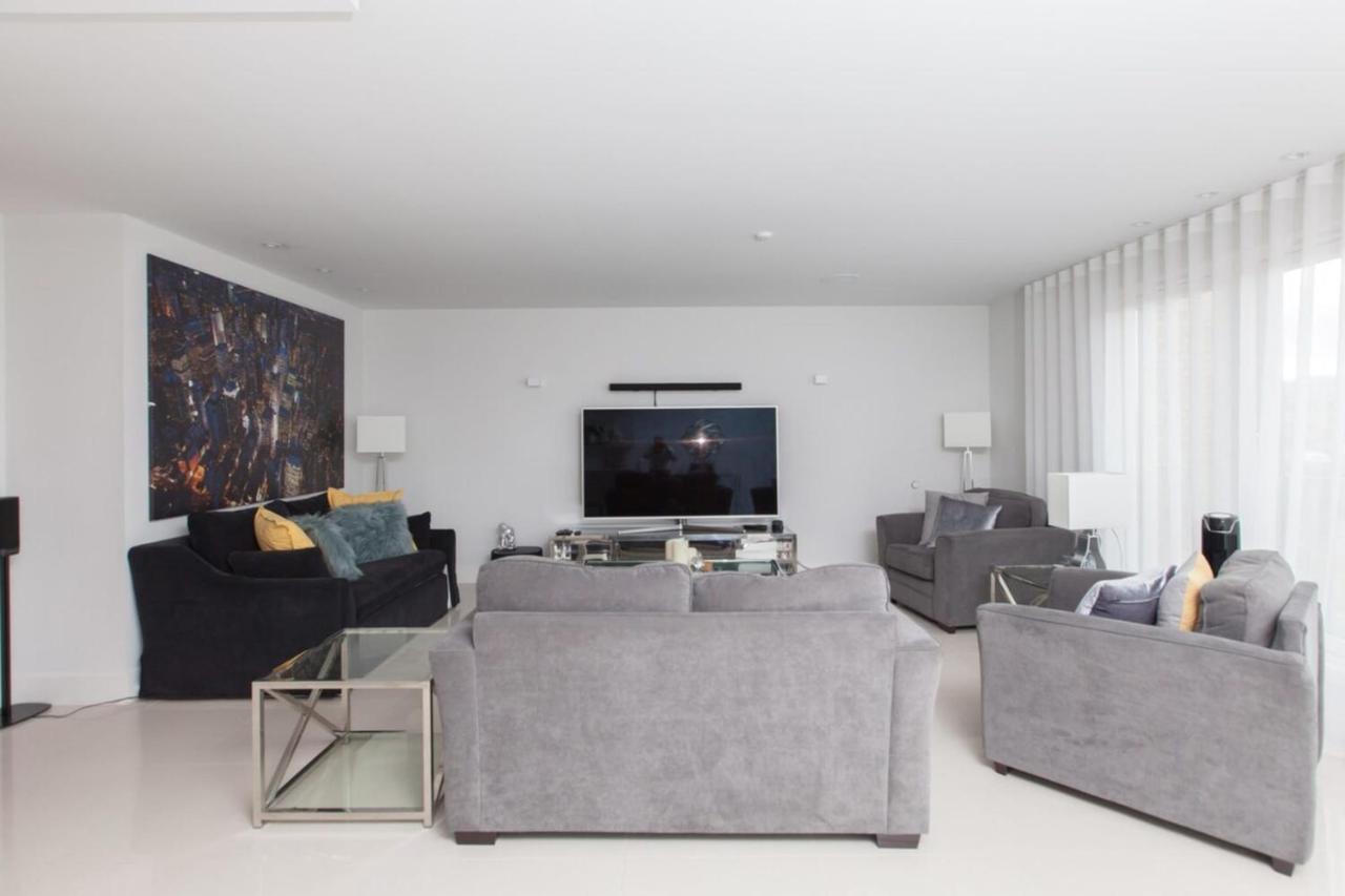 Luxurious - Sleeps 6