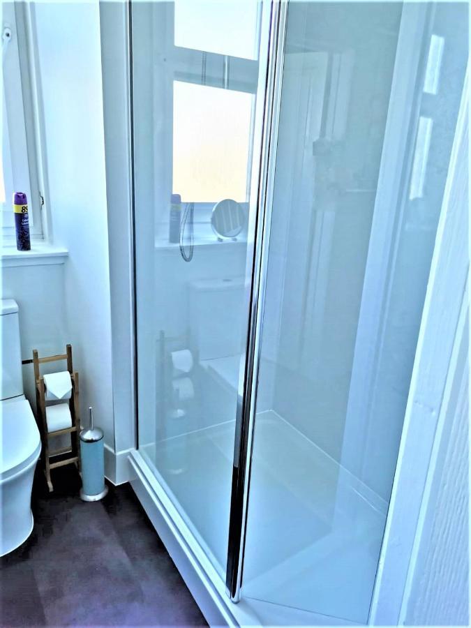 Kings Road - Seaside Retreat 15 Minutes To Central Apartment