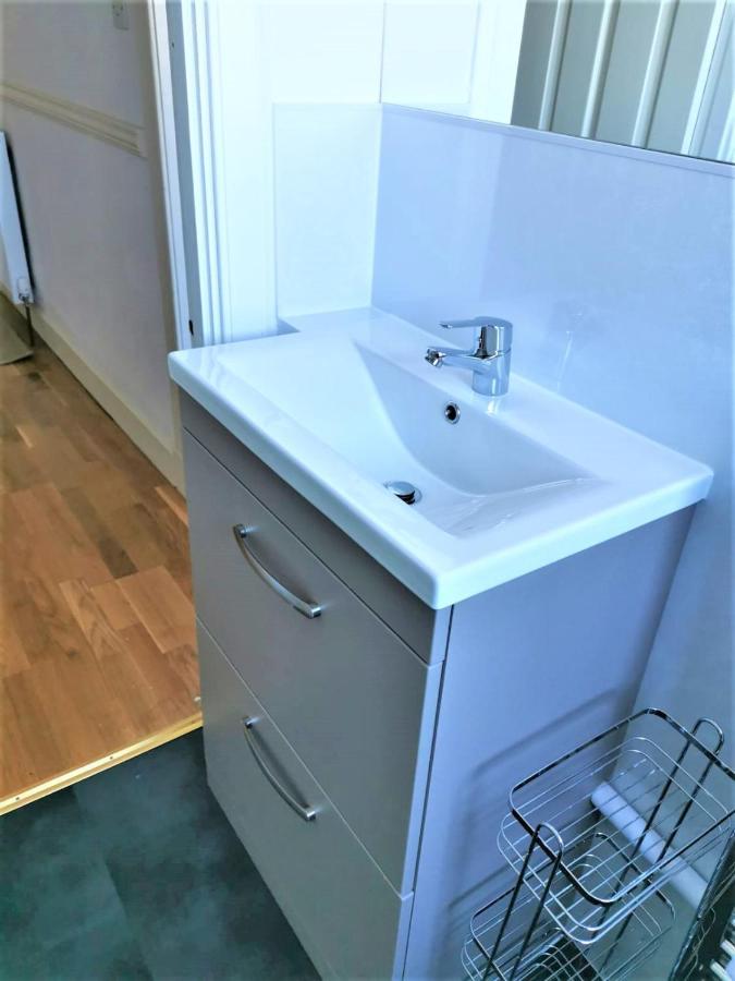 Kings Road - Seaside Retreat 15 Minutes To Central Apartment *