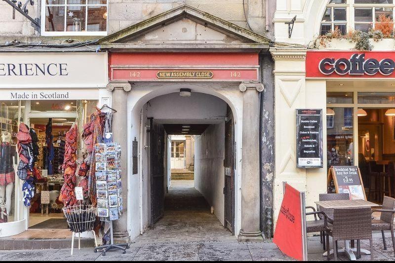 4 New Assembly Close - Royal Mile *