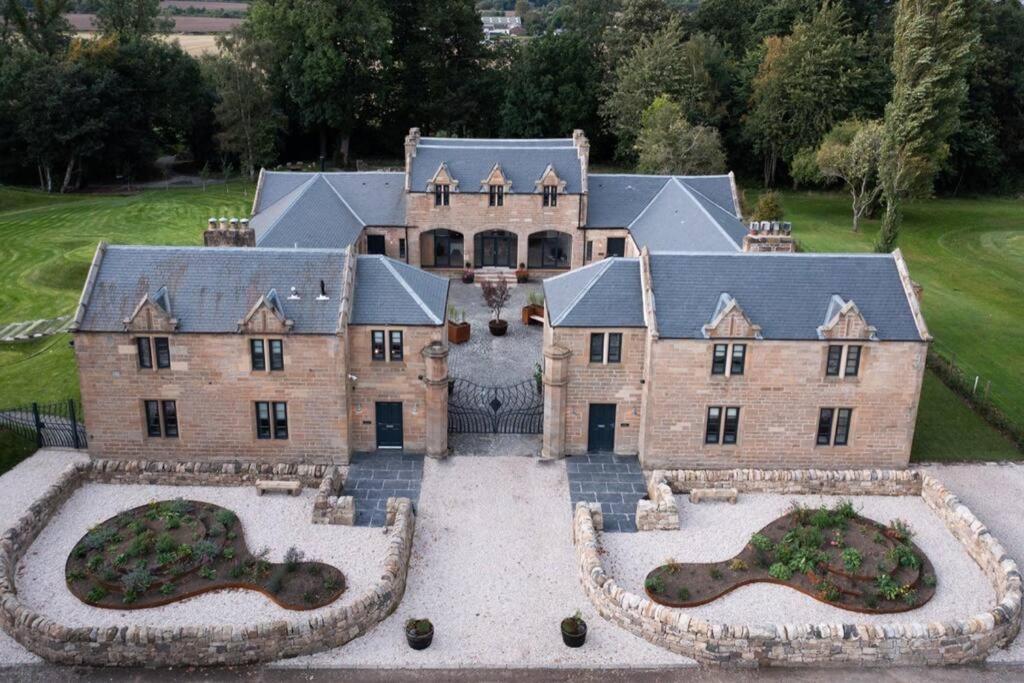 Stunning 1820s Stables Converted Apartment EDI
