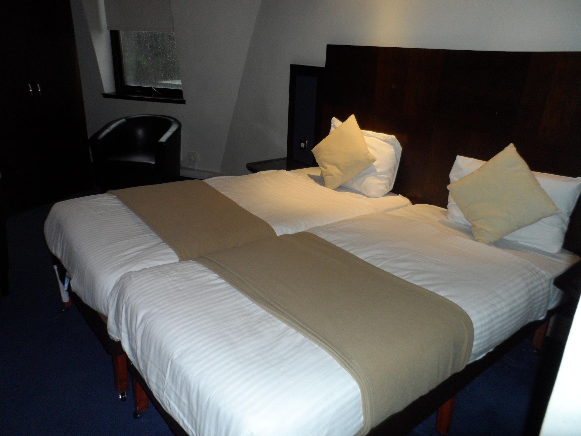Britannia 3* Edinburgh