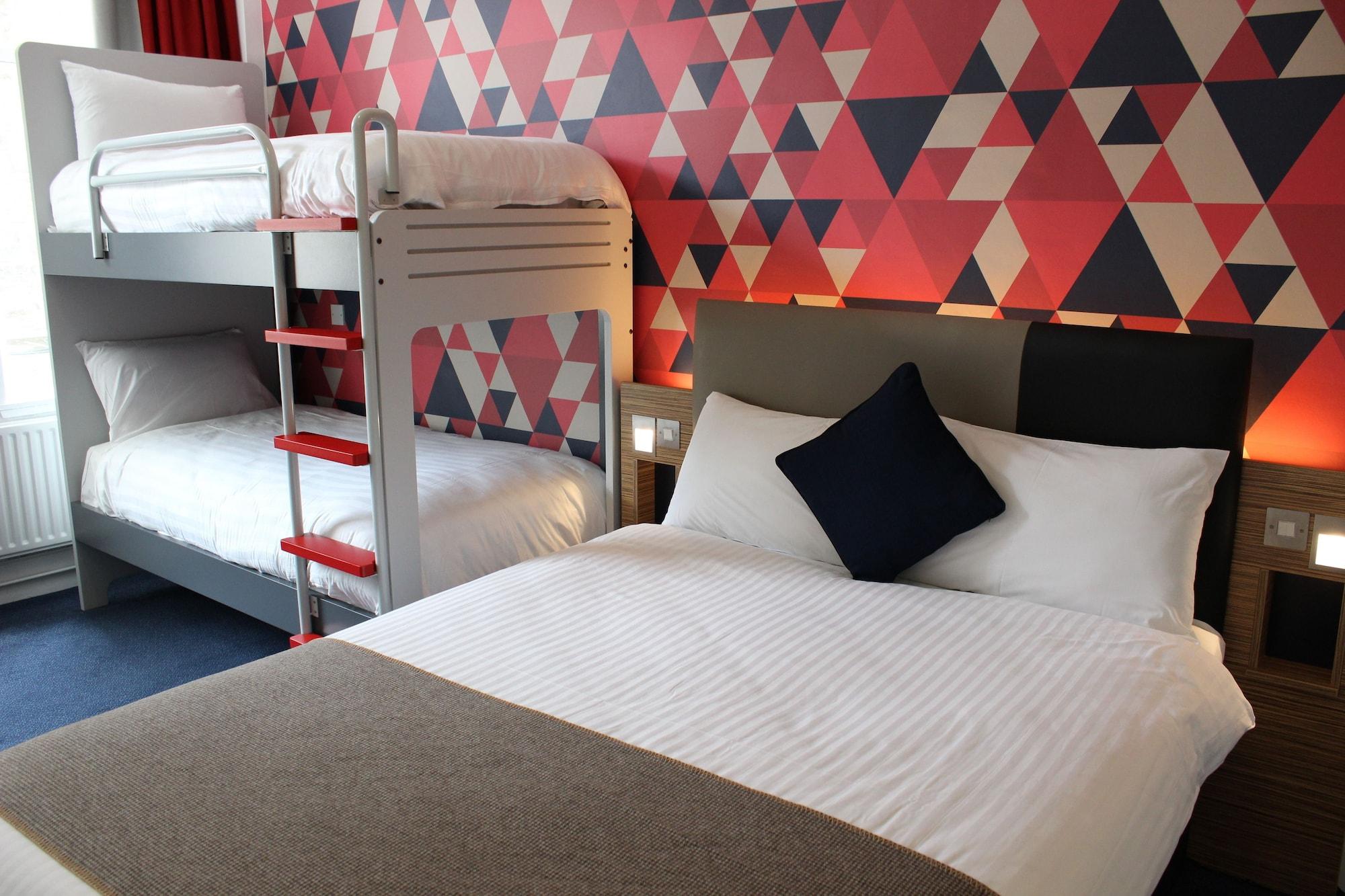 Cityroomz 3* Edinburgh