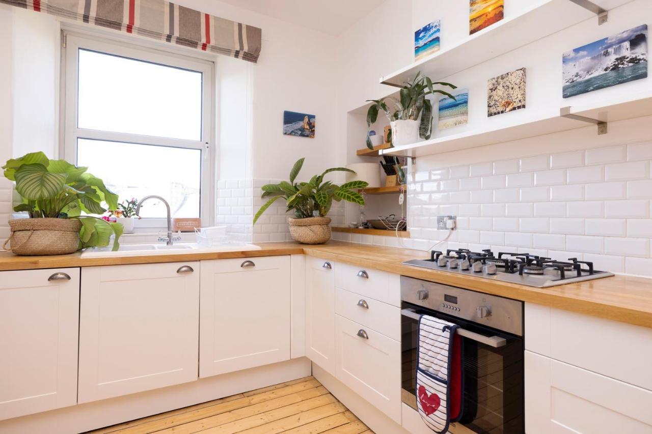 Joivy Gorgeous 1-bed Flat With A Shared Garden * Edinburgh