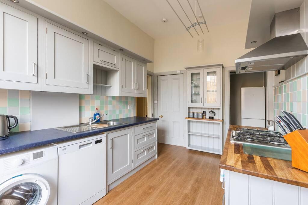 Apartment Stunning 3 Bedroom Flat In Bruntsfield *