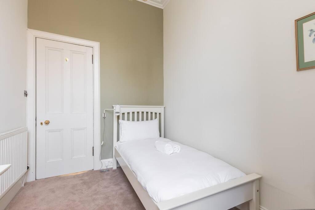 Stunning 3 Bedroom Flat In Bruntsfield Apartment EDI