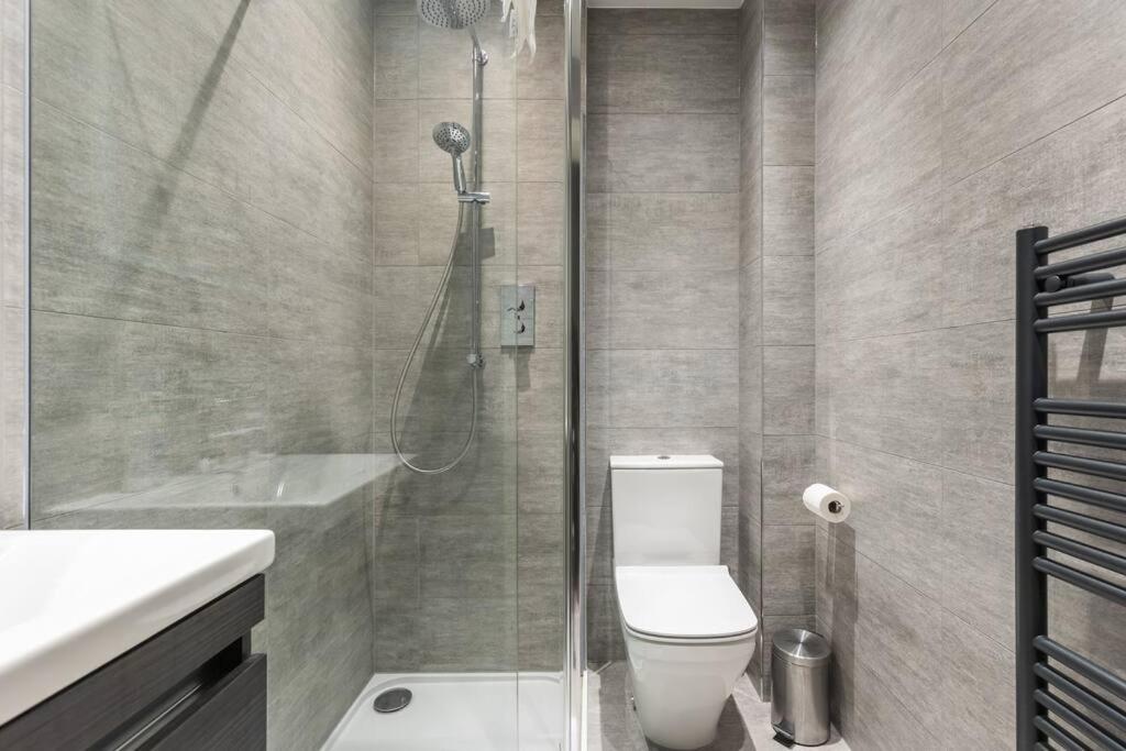 Stunning 3 Bedroom Flat In Bruntsfield Apartment