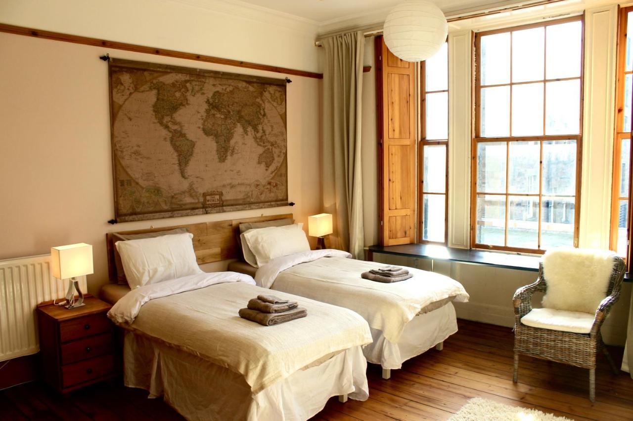 Castle Street Apartment *