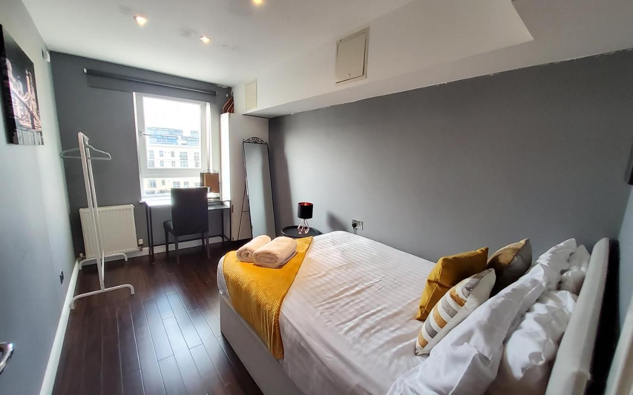 4 Separate Beds, Sleeps 6, Beautiful 2 Bed Edinburgh