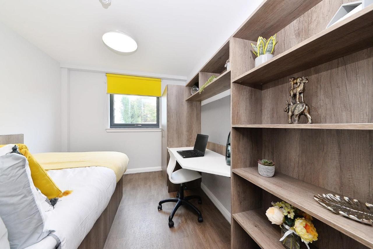 Cosy And Private Ensuite At Mill House In Apartment *