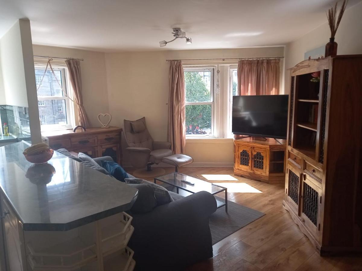 Apartment 3 Bedrooms Flat In Central Old Town , Grassmarket Heart Of Flat Sleeps 6 , Eh1