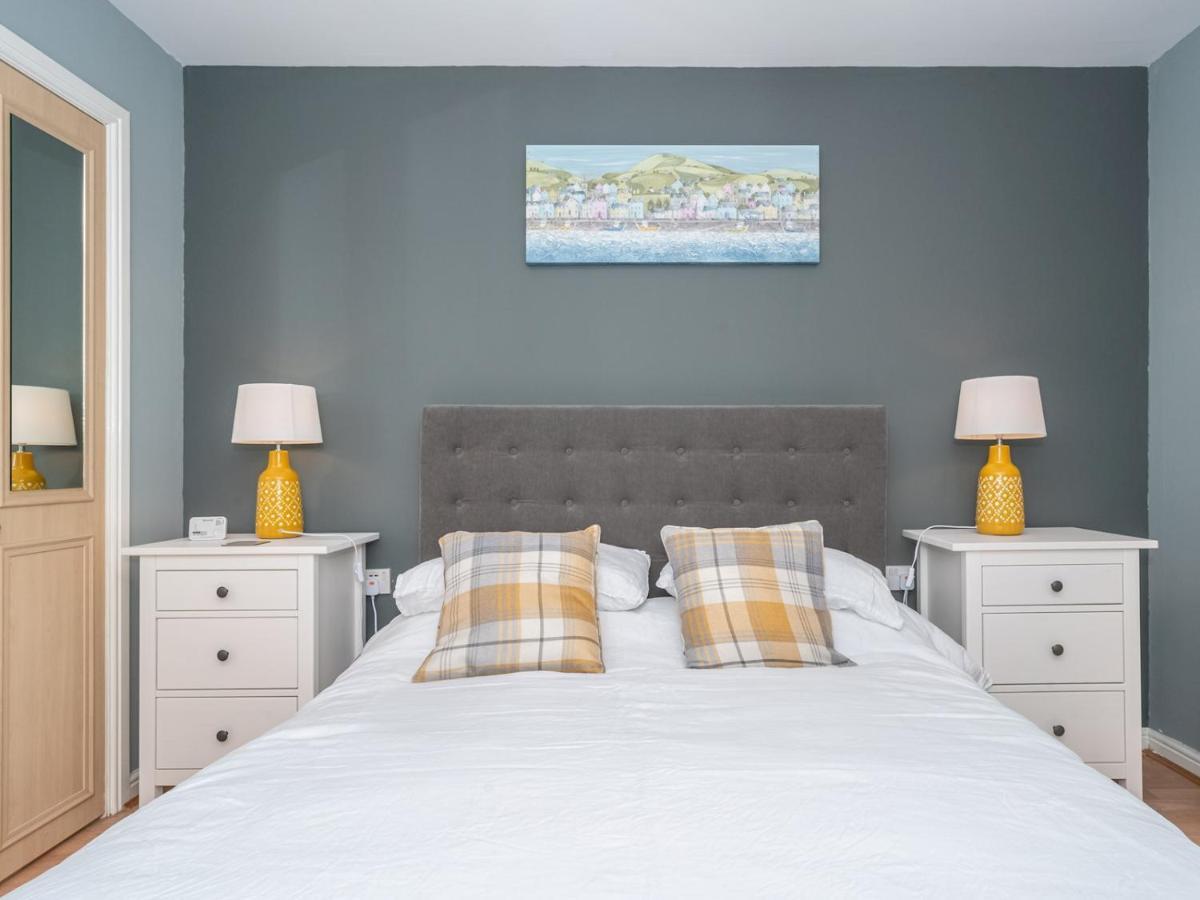 Modern Renovated 2bed Flat With Free Parking Apartment