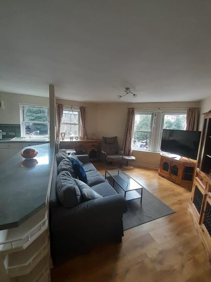 Apartment 3 Bedrooms Flat In Central Old Town , Grassmarket Heart Of Flat Sleeps 6 , Eh1 Edinburgh