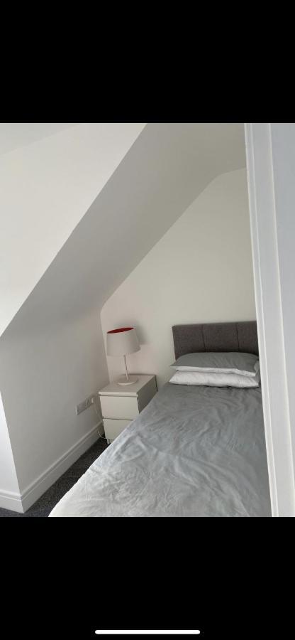 Perfect 4 Bedroom 2 Bathroom Ferienhaus *