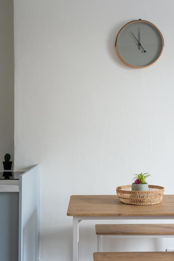 Apartment Lovely 1-bedroom In EDI