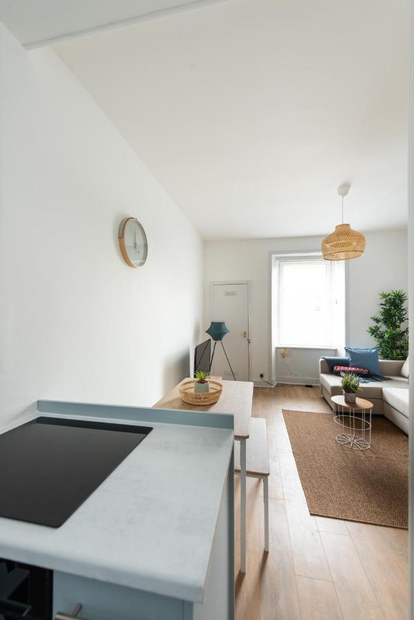 Apartment Lovely 1-bedroom In EDI