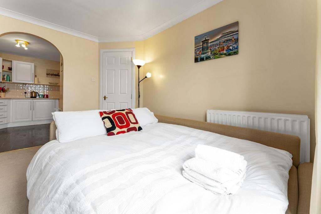 Modern 1br Flat - Free Parking + Lift * Edinburgh