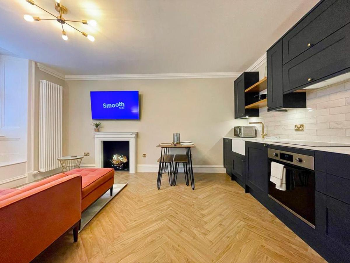 Pure Luxury, Private Entrance Apt, Unesco New Town *