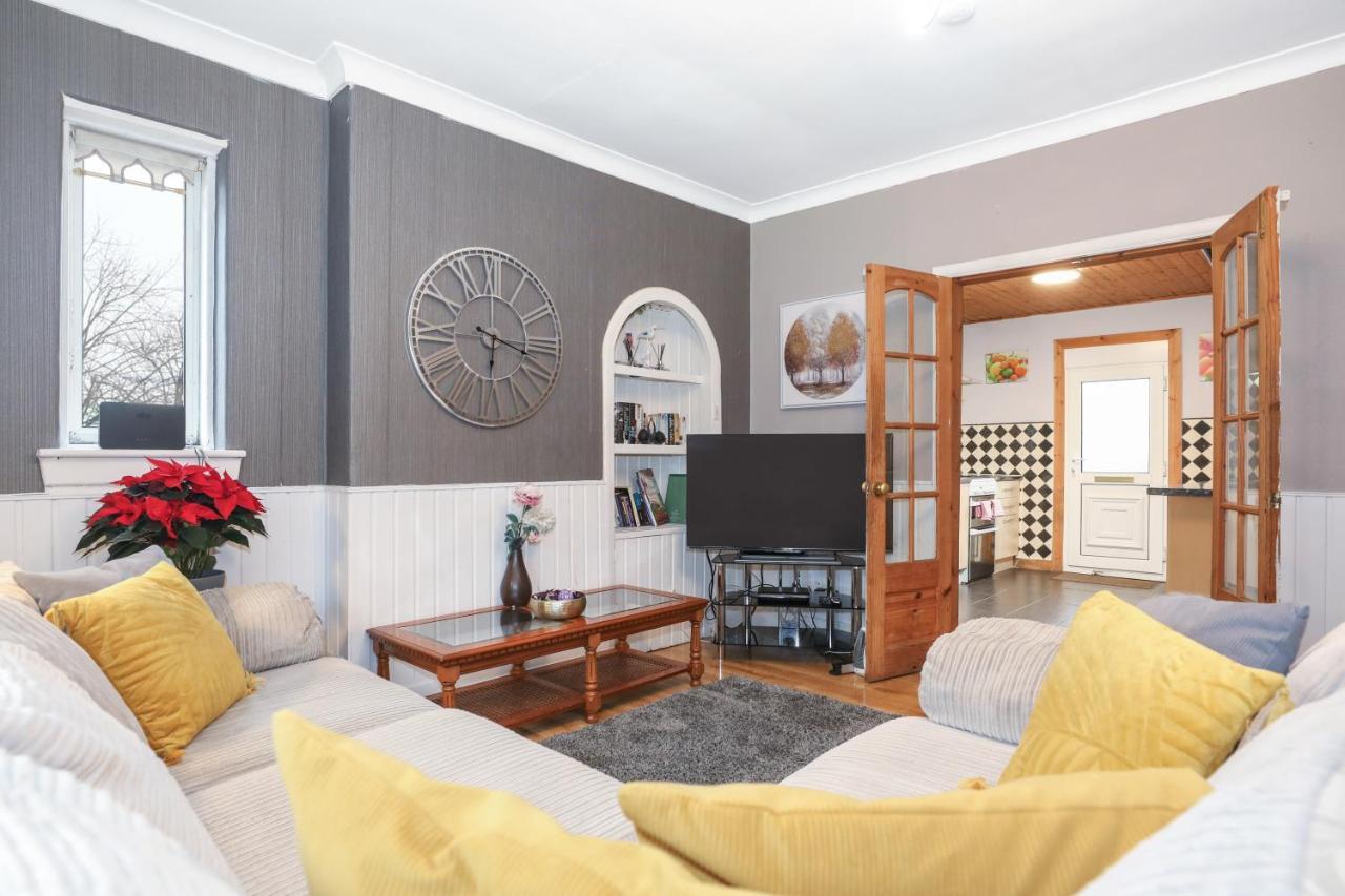 Beautiful In - Free Parking Guest house