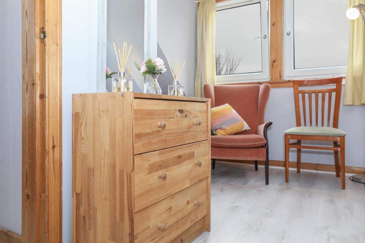 Beautiful In - Free Parking Guest house *