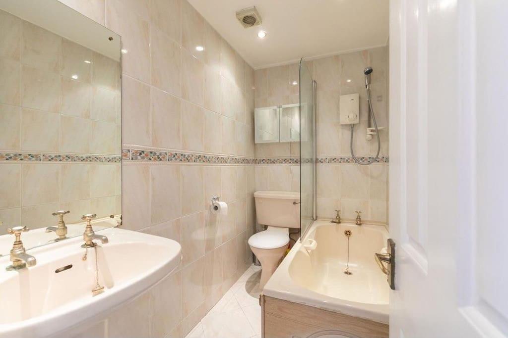 Stylish 1 Bedroom Apartment