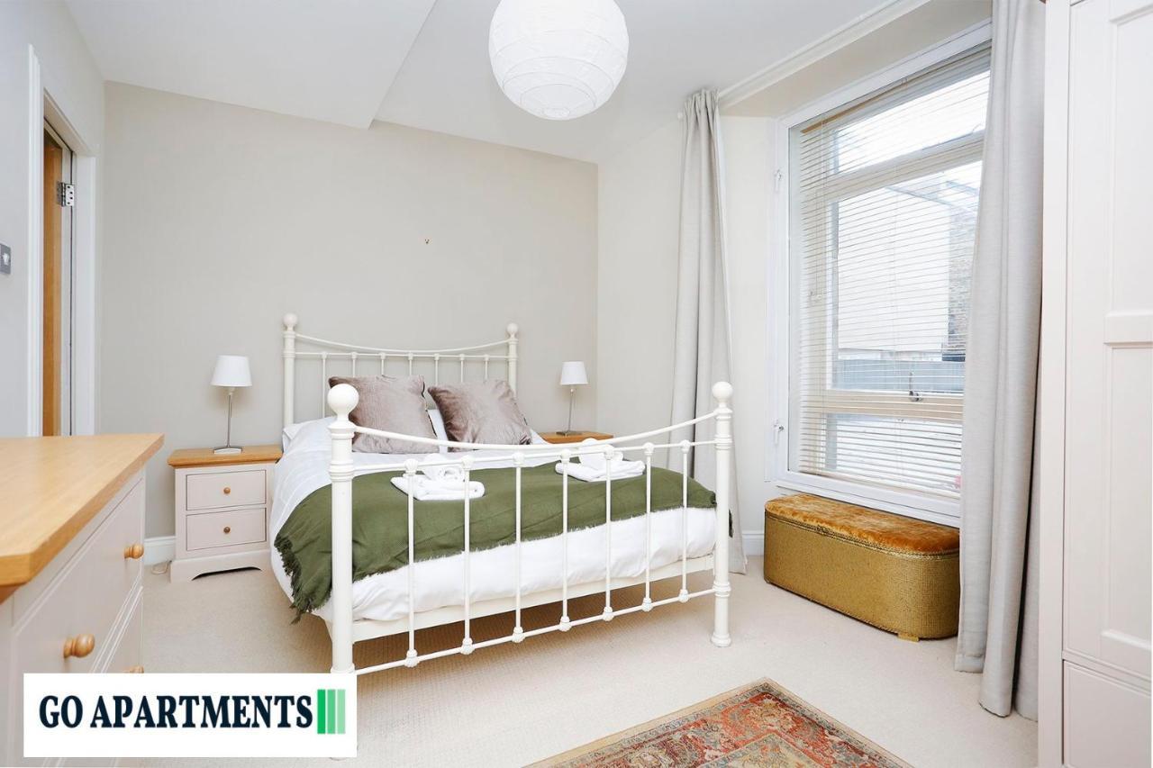 South Charlotte Street Apartment