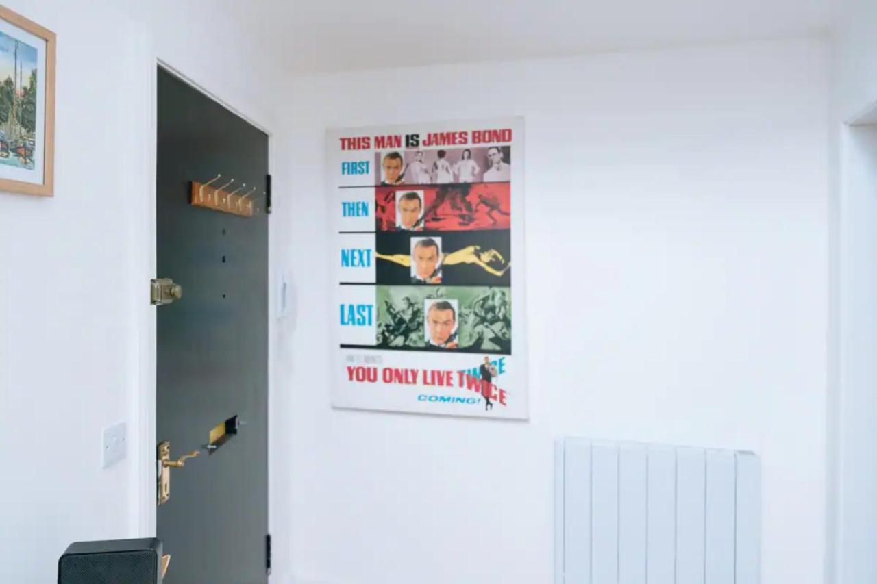 Apartment & Modern 2bd Flat - *