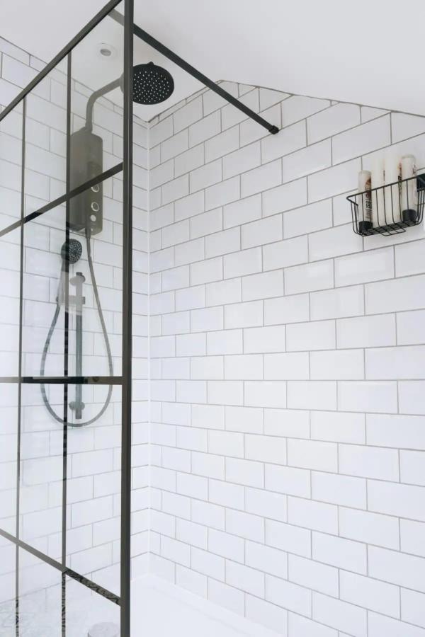 Apartment & Modern 2bd Flat - *