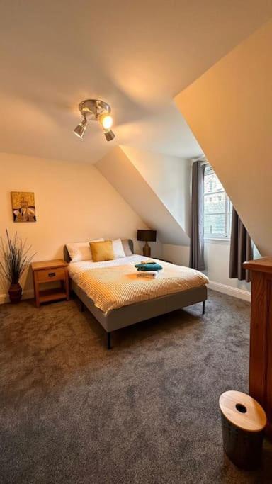 Holiday home Hidden Gem:4bedroom In The *