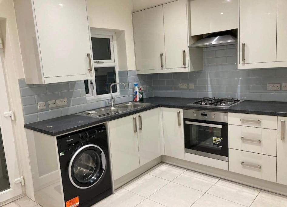 Hidden Gem:4bedroom In The Holiday home Edinburgh