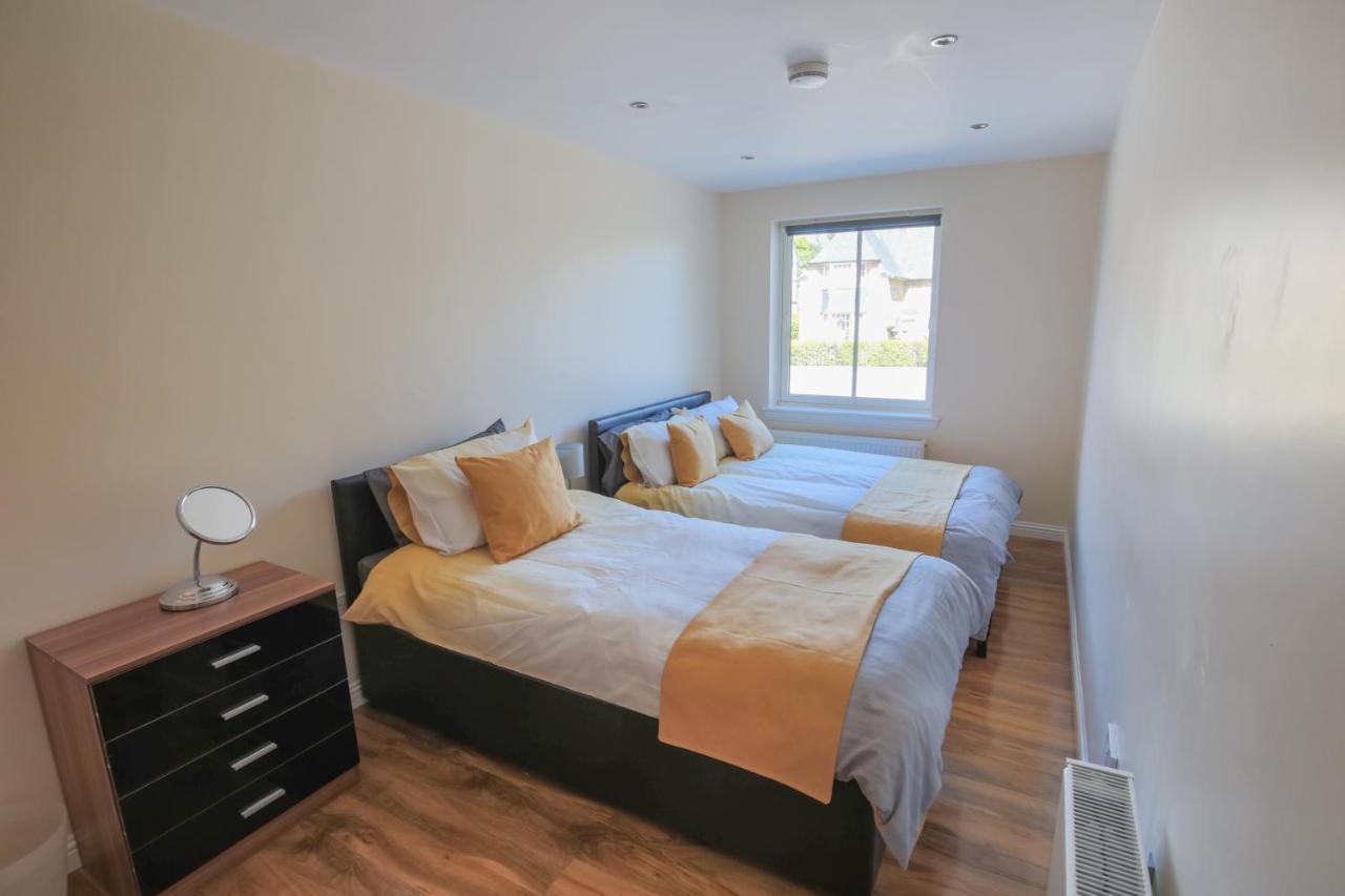 Stylish Modern Newly Built 15 Min From Centre *